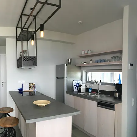 Anemos Luxury Apartment Pondi